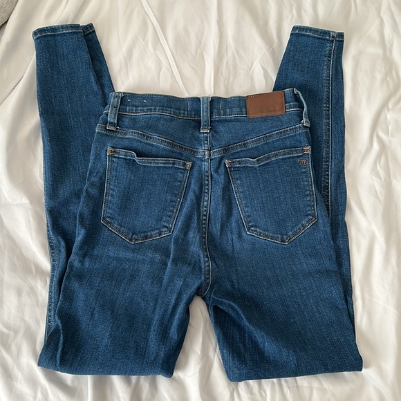 Madewell 10" High-Rise Roadtripper Jeans in Eversall Wash: Button-Front Size 26T - Picture 7 of 8